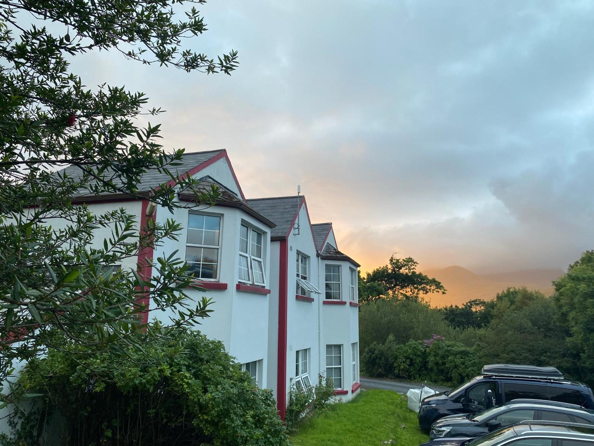 The Connemara Hostel - Sleepzone Leenaun Exteriér fotografie